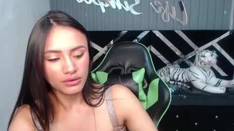 Snapshot of allisson_a chatting on February 1, 2025, 6:32 am Allisson online show from February 1, 2025, 6:32 am