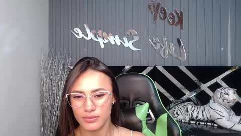 Snapshot of allisson_a chatting on February 4, 2025, 6:25 am Allisson online show from February 4, 2025, 6:25 am