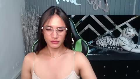 Snapshot of allisson_a chatting on February 4, 2025, 9:28 am Allisson online show from February 4, 2025, 9:28 am