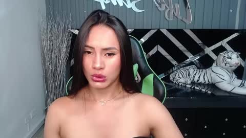 Snapshot of allisson_a chatting on February 5, 2025, 3:23 am Allisson online show from February 5, 2025, 3:23 am