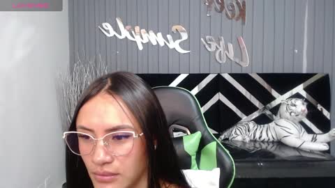 Snapshot of allisson_a chatting on February 22, 2025, 4:07 am Allisson online show from February 22, 2025, 4:07 am