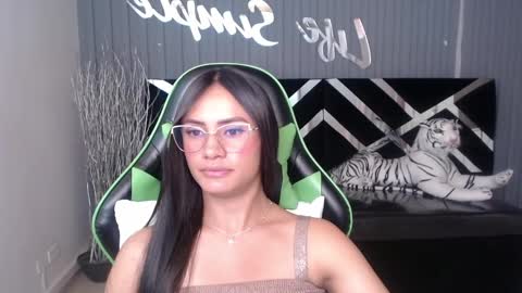 Snapshot of allisson_a chatting on February 26, 2025, 6:37 am Allisson online show from February 26, 2025, 6:37 am