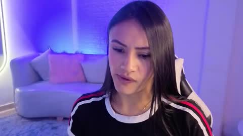 Snapshot of allisson_a chatting on December 16, 2025, 3:33 am Allisson online show from December 16, 2025, 3:33 am