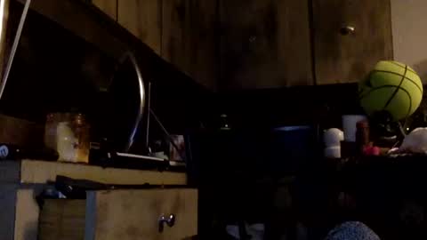 Snapshot of allitrunnin chatting on December 14, 2025, 1:44 am allitrunnin online show from December 14, 2025, 1:44 am