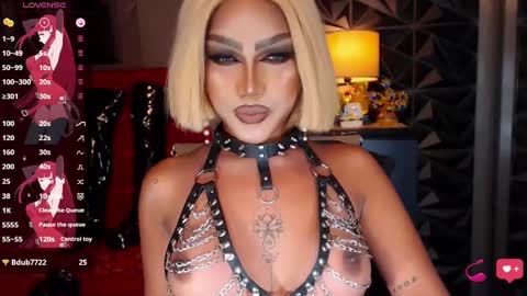 Snapshot of alluringnatalya chatting on January 20, 2025, 8:30 am Natalya Fox online show from January 20, 2025, 8:30 am