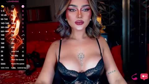 Snapshot of alluringnatalya chatting on November 6, 2025, 8:59 am Natalya Fox online show from November 6, 2025, 8:59 am