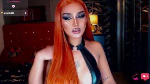 Snapshot of alluringnatalya chatting on December 4, 2025, 8:23 am Natalya Fox online show from December 4, 2025, 8:23 am