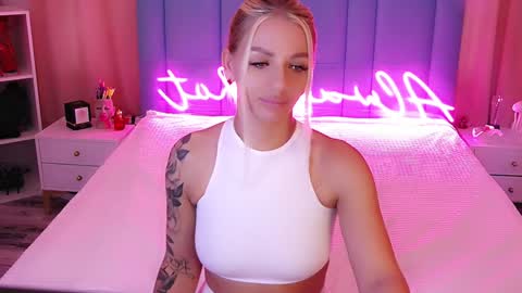 AlwaysHot online show from January 29, 2025, 2:51 am