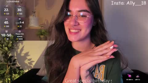 Snapshot of ally_addams chatting on January 31, 2025, 4:03 am Ally online show from January 31, 2025, 4:03 am