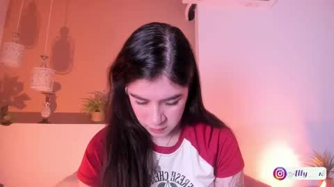 Snapshot of ally_addams chatting on September 11, 2025, 10:32 pm Ally online show from September 11, 2025, 10:32 pm