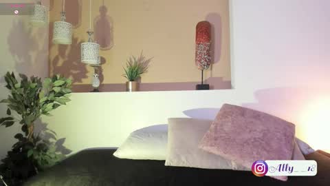 Snapshot of ally_addams chatting on October 14, 2025, 5:30 am Ally online show from October 14, 2025, 5:30 am