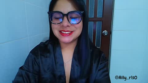Snapshot of ally_riso chatting on January 8, 2025, 1:20 pm Ally help me reach 100 satisfaid online show from January 8, 2025, 1:20 pm
