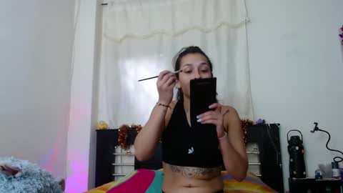 Snapshot of allyson_collins_ chatting on February 24, 2025, 8:14 pm Allyson collins online show from February 24, 2025, 8:14 pm