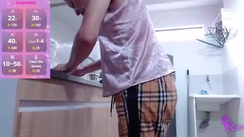 Allysonstonnes online show from November 3, 2025, 10:10 pm