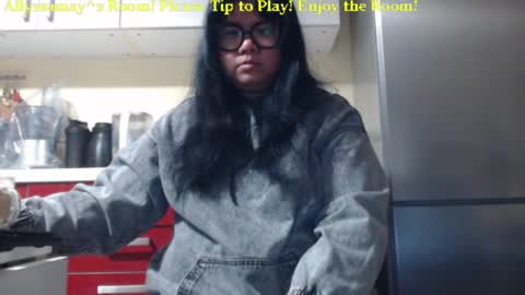 Snapshot of allyssamay chatting on February 24, 2025, 1:57 am Allyssamay online show from February 24, 2025, 1:57 am