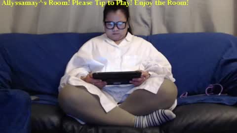 Snapshot of allyssamay chatting on March 7, 2025, 4:13 am Allyssamay online show from March 7, 2025, 4:13 am