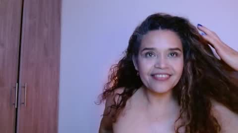 Snapshot of alma_sexyy chatting on February 12, 2025, 7:56 pm Alma online show from February 12, 2025, 7:56 pm