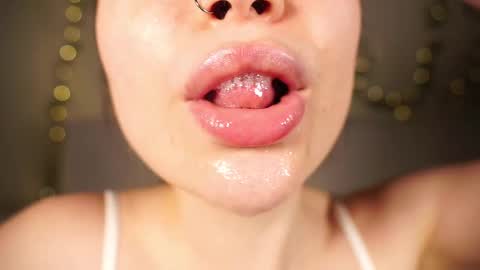 Alma online show from March 2, 2025, 7:34 pm