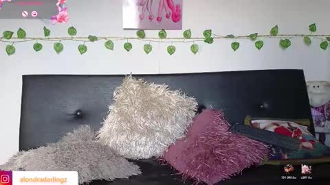 Alondra Darling online show from December 13, 2025, 9:09 pm