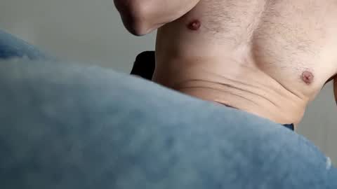 Snapshot of alotofcream chatting on February 6, 2025, 4:10 am alotofcream4u online show from February 6, 2025, 4:10 am