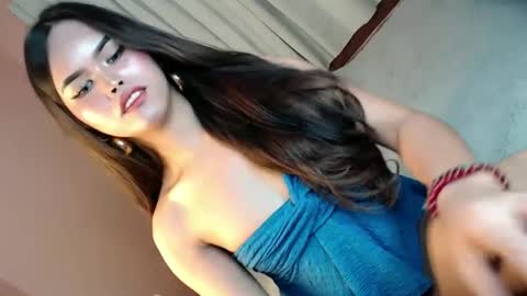 Snapshot of alove_too_last chatting on January 13, 2025, 1:49 pm LEXY online show from January 13, 2025, 1:49 pm