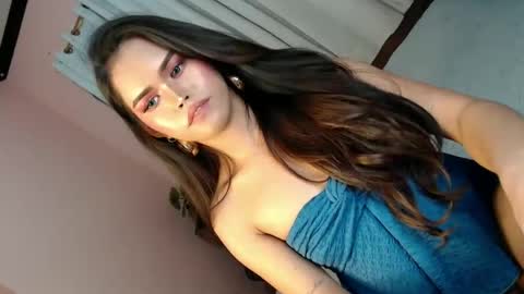 Snapshot of alove_too_last chatting on January 25, 2025, 5:08 pm LEXY online show from January 25, 2025, 5:08 pm