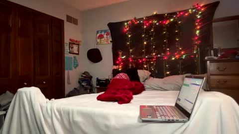 alphadomcole online show from December 20, 2025, 6:42 am