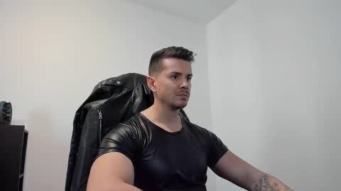 LeatherMaster online show from October 1, 2025, 9:37 am