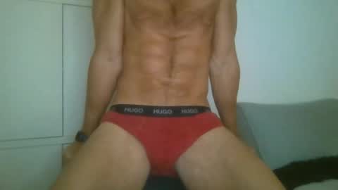 Snapshot of alphahung23 chatting on September 24, 2025, 5:05 pm alphahung23 online show from September 24, 2025, 5:05 pm