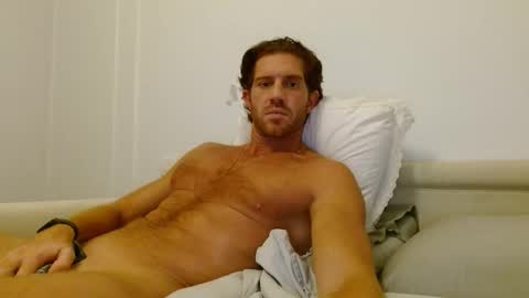 Snapshot of alphahung23 chatting on October 6, 2025, 9:34 pm alphahung23 online show from October 6, 2025, 9:34 pm