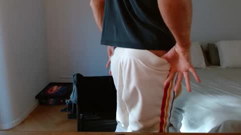 Snapshot of alphahung23 chatting on October 8, 2025, 8:23 am alphahung23 online show from October 8, 2025, 8:23 am