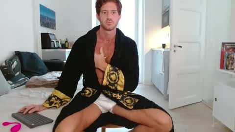 Snapshot of alphahung23 chatting on November 7, 2025, 7:52 am alphahung23 online show from November 7, 2025, 7:52 am