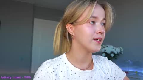 Amelia NEXT STREAM  online show from October 8, 2025, 1:53 pm