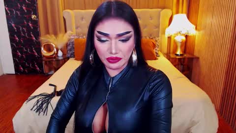 Alura Jhenson online show from November 26, 2025, 11:00 am