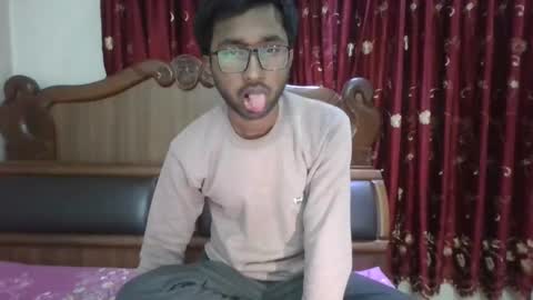 Snapshot of alvin_miler chatting on December 31, 2024, 9:39 pm alvin miler online show from December 31, 2024, 9:39 pm