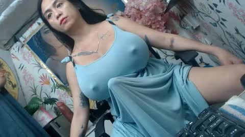 SARAHEYHEYHUGECOCK online show from November 18, 2025, 1:55 am