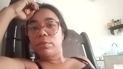 Snapshot of aly826805 chatting on September 19, 2025, 7:14 pm analia online show from September 19, 2025, 7:14 pm