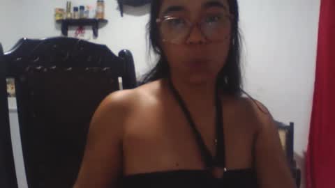 Snapshot of aly826805 chatting on September 22, 2025, 3:30 am analia online show from September 22, 2025, 3:30 am