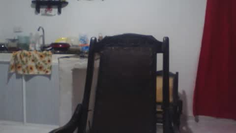 Snapshot of aly826805 chatting on October 4, 2025, 4:43 am analia online show from October 4, 2025, 4:43 am