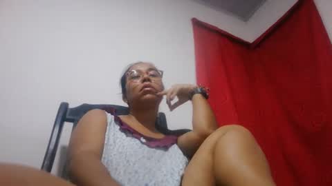 Snapshot of aly826805 chatting on October 18, 2025, 2:36 am analia online show from October 18, 2025, 2:36 am