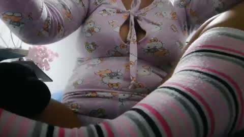 Snapshot of aly826805 chatting on October 24, 2025, 3:47 am analia online show from October 24, 2025, 3:47 am