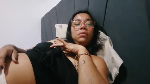 Snapshot of aly826805 chatting on November 9, 2025, 2:43 am analia online show from November 9, 2025, 2:43 am