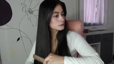 Snapshot of aly_foxx chatting on December 24, 2024, 2:33 pm Aly foxx online show from December 24, 2024, 2:33 pm