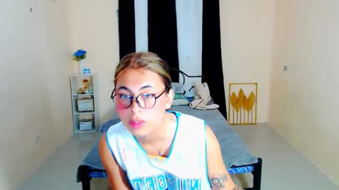 Snapshot of alyannarose chatting on September 18, 2025, 9:11 am alyannarose online show from September 18, 2025, 9:11 am