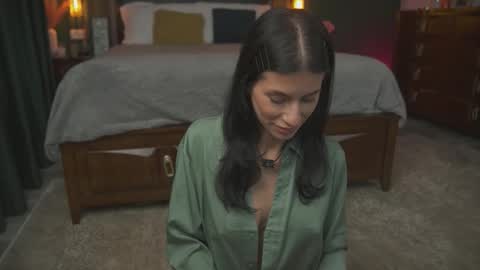 Snapshot of alyonaqueen_ chatting on September 27, 2025, 7:19 pm Alyona online show from September 27, 2025, 7:19 pm