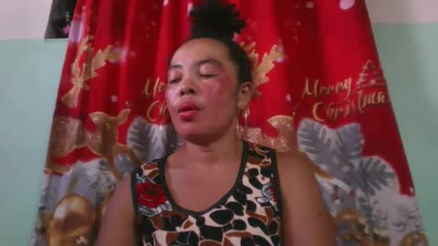 alypierette online show from November 28, 2025, 7:44 am