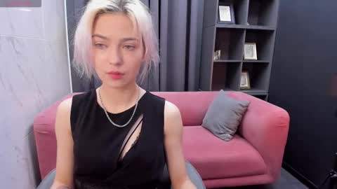 Snapshot of alysiasun chatting on October 3, 2025, 2:03 pm Alysia online show from October 3, 2025, 2:03 pm