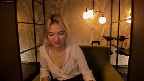 Snapshot of alysiasun chatting on October 5, 2025, 1:42 pm Alysia online show from October 5, 2025, 1:42 pm