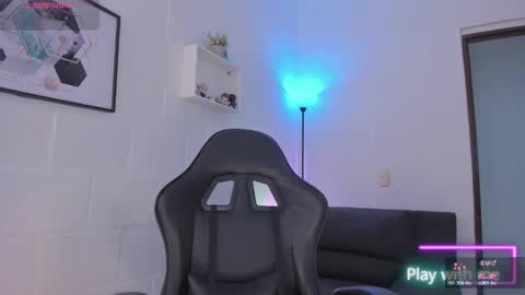 Snapshot of alysonn_conner chatting on November 24, 2025, 3:12 pm Alyson online show from November 24, 2025, 3:12 pm