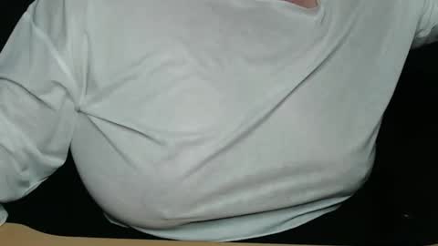 Alyss Skye online show from October 21, 2025, 1:17 am